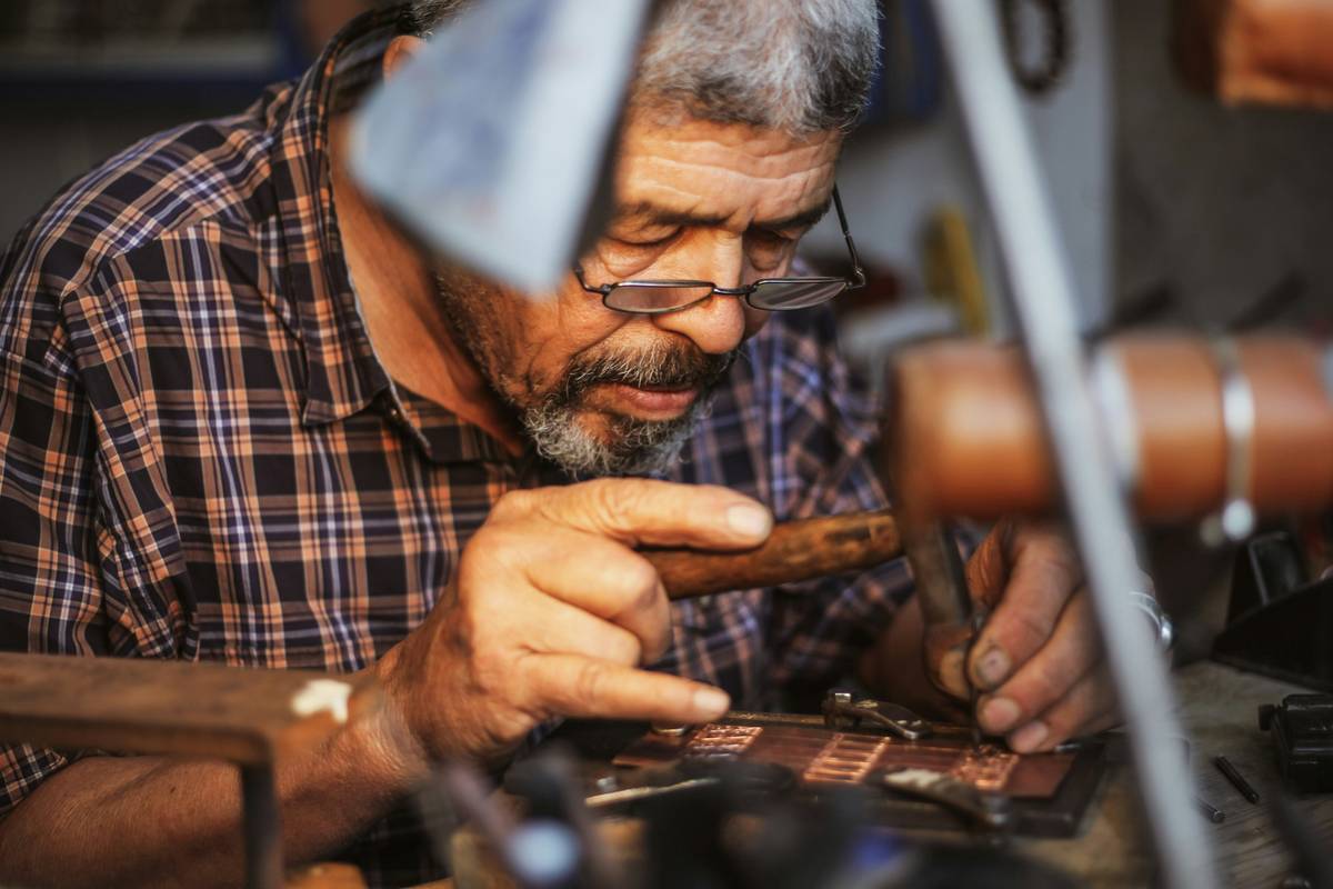 Choosing the Right Saw Blades for Woodworking: Precision Starts Here
